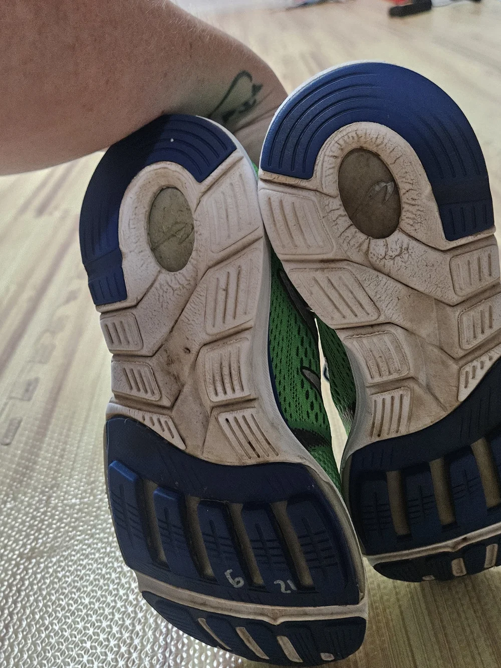Newton Gravity 5 V Men's Running Shoes Green Blue M000116 Size 7.5 Gravitas V